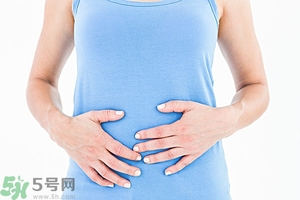 第一次來月經什么感覺？第一次來月經什么反應？