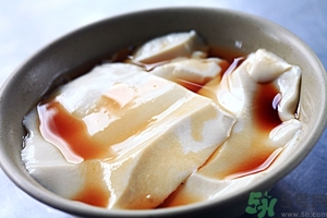 在家怎么制作豆腐腦？怎么制作豆腐腦呢？