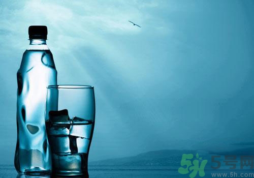 礦泉水和純凈水的區(qū)別是什么？礦泉水和純凈水哪個好？