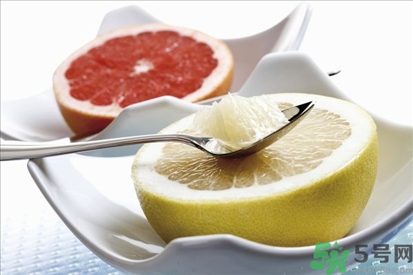 柚子是熱性的嗎？吃柚子要注意什么？
