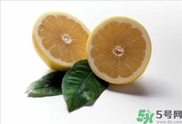 柚子是熱性的嗎？吃柚子要注意什么？