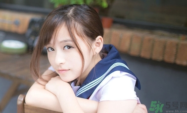 15歲月經推遲二個月正常嗎？15歲兩個月沒來月經是怎么回事？
