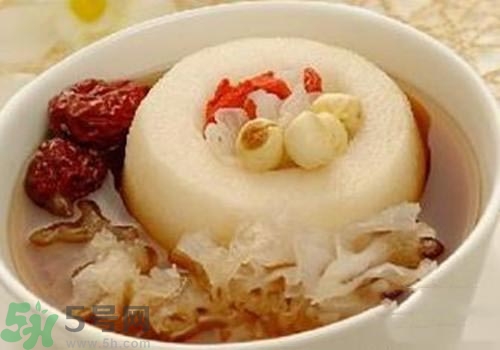 冰糖雪梨的熱量是多少？喝冰糖雪梨會胖嗎？