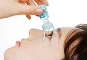 眼藥水一天滴多少次？眼藥水一次滴多少滴？