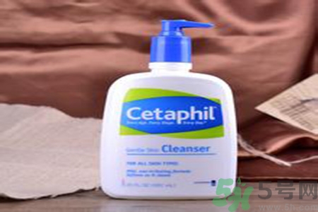 cetaphil絲塔芙溫和無泡潔面乳適合什么膚質(zhì)？cetaphi潔面乳敏感膚質(zhì)可以用嗎？