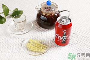 可樂能和咖啡一起喝嗎？咖啡和碳酸飲料能一起喝嗎？