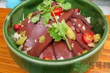 寶寶可以吃豬血嗎？寶寶多大可以吃豬血？