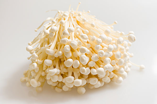 金針菇變黃了還能吃嗎？金針菇放久了黃了可以吃嗎？