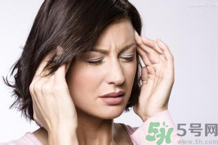 女人濕氣重的癥狀有哪些？女人濕氣重有什么表現(xiàn)？