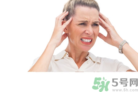 女人濕氣重的癥狀有哪些？女人濕氣重有什么表現(xiàn)？
