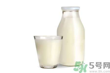 喝牛奶拉肚子怎么回事？?如何預(yù)防喝牛奶拉肚子呢？