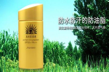 安耐曬和水寶寶哪個好？安耐曬防曬霜和水寶寶哪個好？