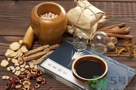三伏天可以吃中藥嗎？三伏天吃中藥會(huì)不會(huì)上火？