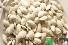 吃南瓜子的好處？吃南瓜子的壞處？
