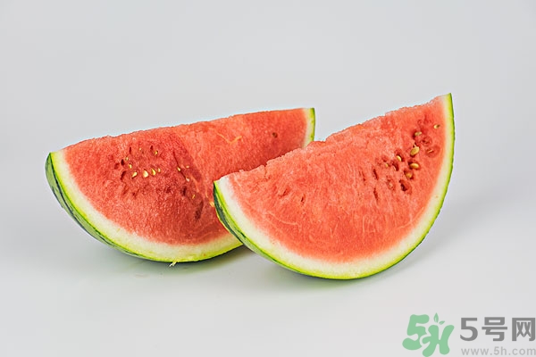 西瓜沒熟透可以吃嗎？西瓜不好吃怎么做好吃？