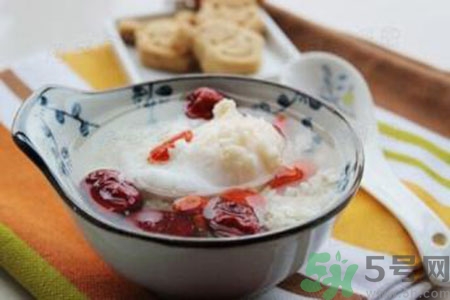 米酒為什么變紅？米酒變紅了還能吃嗎？