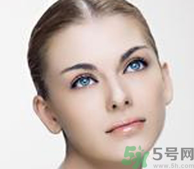 女生多大可以敷面膜？20歲左右的女生適合用什么面膜？