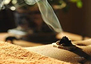 蕁麻疹可以艾灸嗎？蕁麻疹艾灸哪個(gè)穴位？