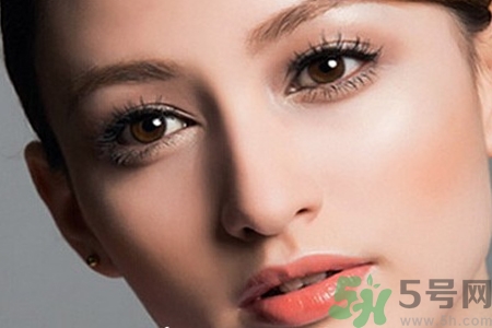 臥蠶怎么畫？臥蠶眼妝畫法步驟？