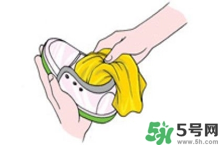 運動鞋怎么清洗？如何清洗運動鞋？