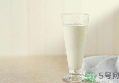 急性腸胃炎可以喝牛奶嗎？急性腸胃炎飲食注意事項