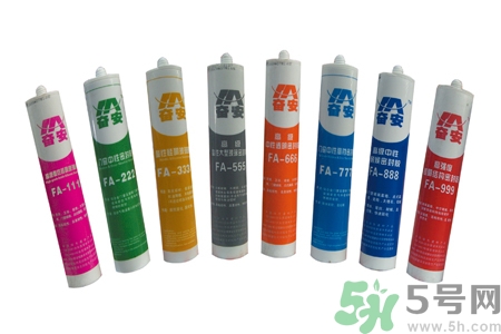 膠可以用什么洗掉？膠水怎么處理干凈？