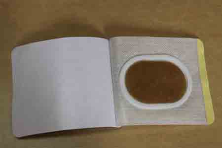 膏藥的使用方法？如何正確貼傳統(tǒng)黑膏藥？