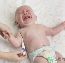 幼兒急疹怎么護(hù)理？ 幼兒急疹的幾大癥狀？