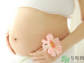 月子里怎么去妊娠紋？月子里吃什么可以去妊娠紋？
