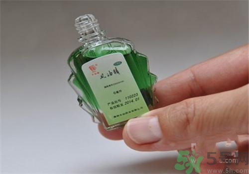 寶寶可以用風(fēng)油精嗎？寶寶用風(fēng)油精好嗎？