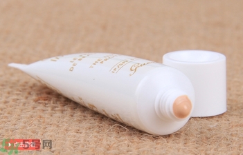 臉部防曬用什么護(hù)膚品好？臉上防曬哪個(gè)牌子好？