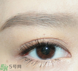 戴眼鏡怎么化妝？眼鏡妝怎么畫(huà)