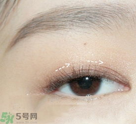 戴眼鏡怎么化妝？眼鏡妝怎么畫(huà)