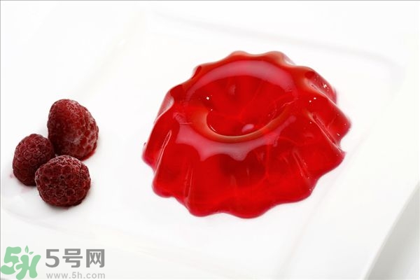 寶寶咳嗽能吃果凍嗎？寶寶多大可以吃果凍？