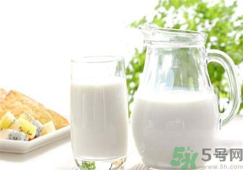 帶狀皰疹可以喝牛奶嗎？帶狀皰疹喝牛奶好不好？