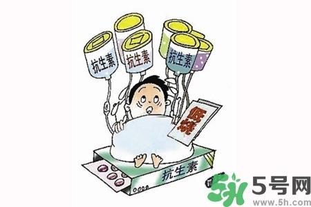 濫用抗生素會導(dǎo)致免疫力下降嗎？?濫用抗生素會出現(xiàn)什么癥狀？