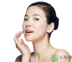 秋季皮膚起皮怎么回事？秋季皮膚護(hù)理小常識(shí)