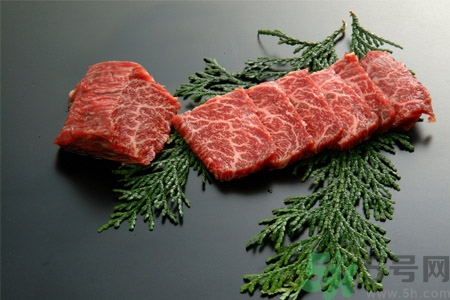 口腔潰瘍可以吃牛肉嗎？口腔潰瘍能不能吃牛肉？
