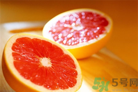 過敏性鼻炎可以吃葡萄柚嗎？過敏性鼻炎能不能吃葡萄柚？