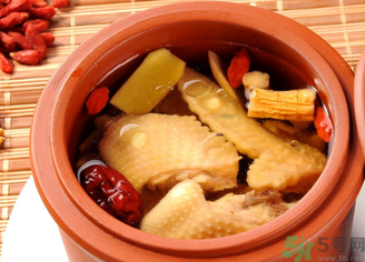 秋季干燥喝什么湯最好？秋季養(yǎng)生湯推薦