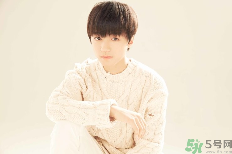 19歲男生身高體重標準是多少？19歲女生的標準身高體重是多少？