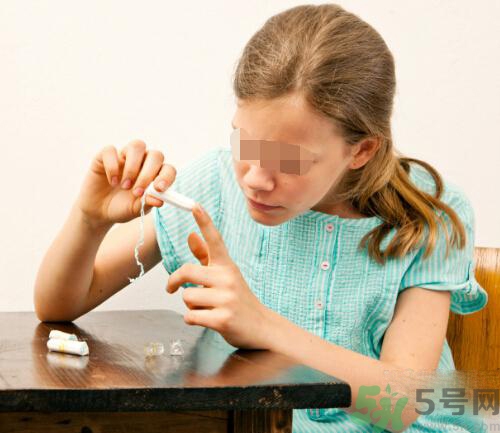 用衛(wèi)生棉條可以游泳嗎？游泳后要更換衛(wèi)生棉條嗎？