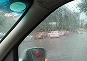 汽車在水中熄火怎么辦？汽車在水中熄火可以啟動嗎？