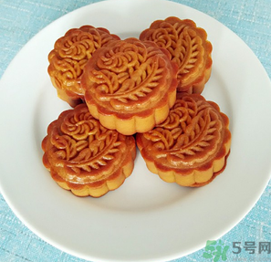 血糖高的人可以吃月餅嗎？血糖高的人怎樣吃月餅？