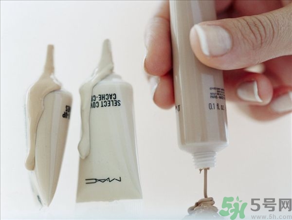bb霜過期了還能用嗎？bb霜的保質(zhì)期一般是多久？