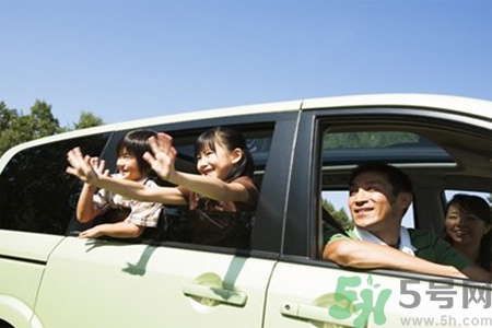 寶寶暈車吃什么好？如何避免寶寶暈車？