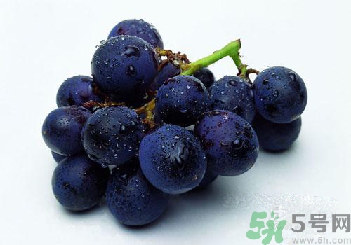 吃葡萄要吐皮嗎？吃葡萄皮好不好？