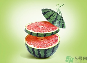 凍成冰的西瓜能吃嗎？吃西瓜拉肚子是怎么回事？