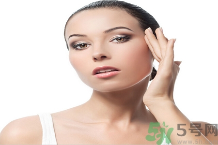 鼻子兩側(cè)長(zhǎng)痘的原因是什么？如何去除鼻子兩側(cè)的痘？