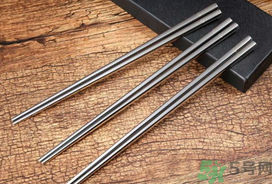 用不銹鋼筷子吃飯好不好？不銹鋼筷子有毒嗎？